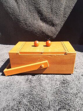 Vintage Wood Wooden Trinket/Jewelry Box with Unique Hinge 8" x 5" x 3"
